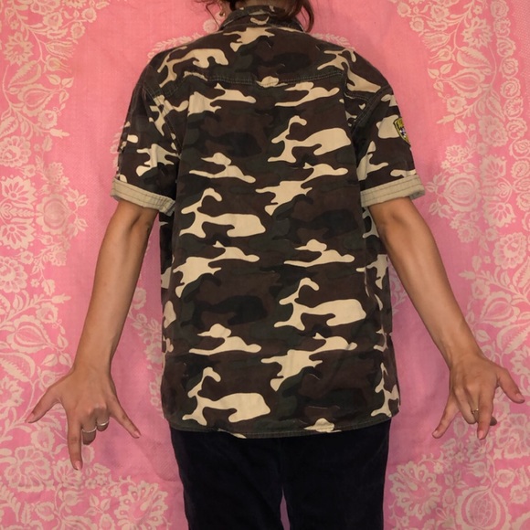 Camo button up. - Picture 3 of 3